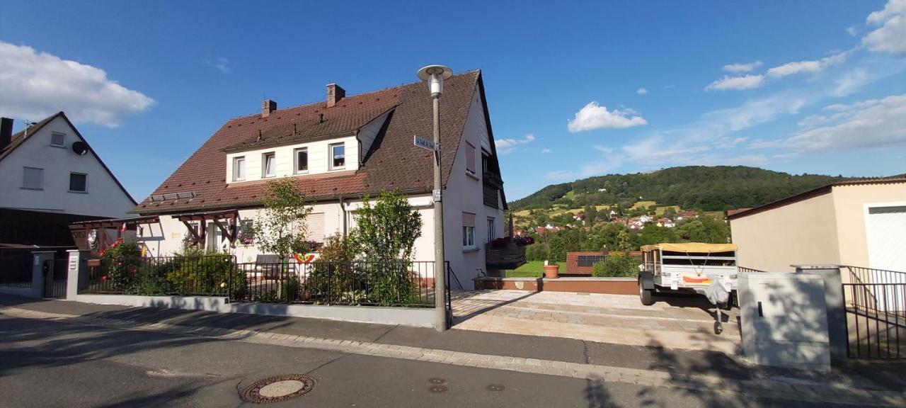 Fewo Hafner "Zuhause Mit Ausblick" Schnaittach Esterno foto