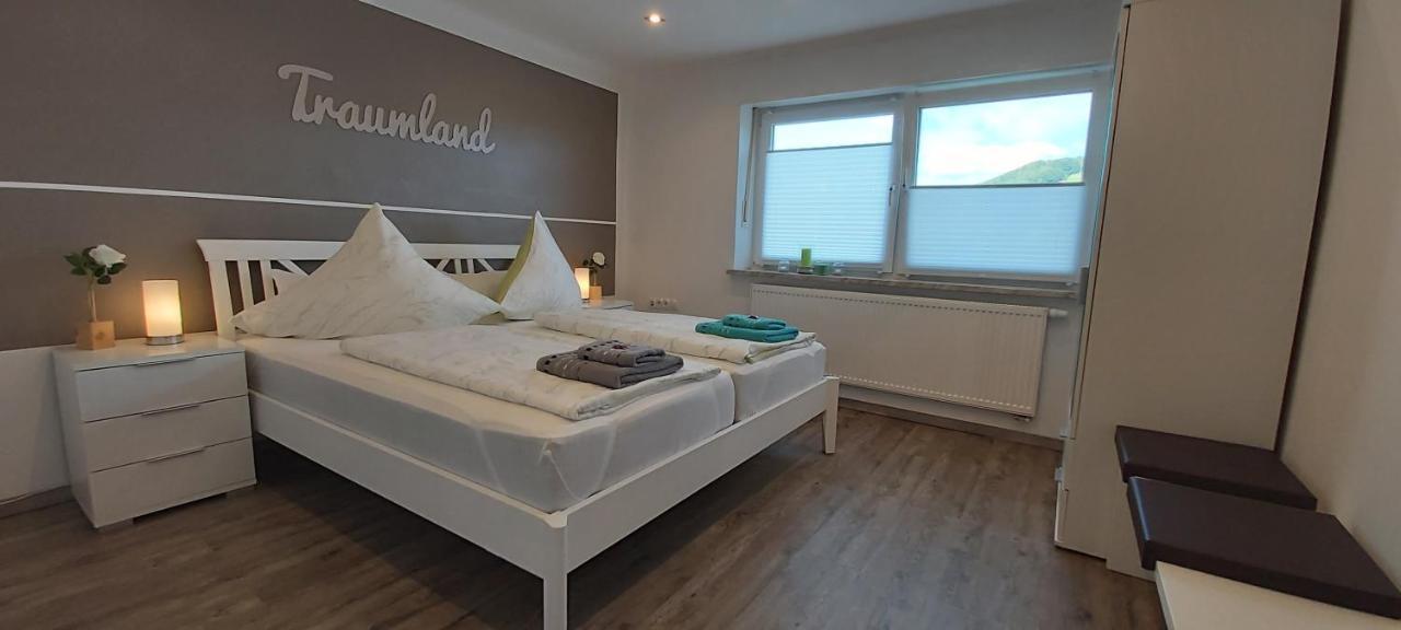 Fewo Hafner "Zuhause Mit Ausblick" Schnaittach Esterno foto